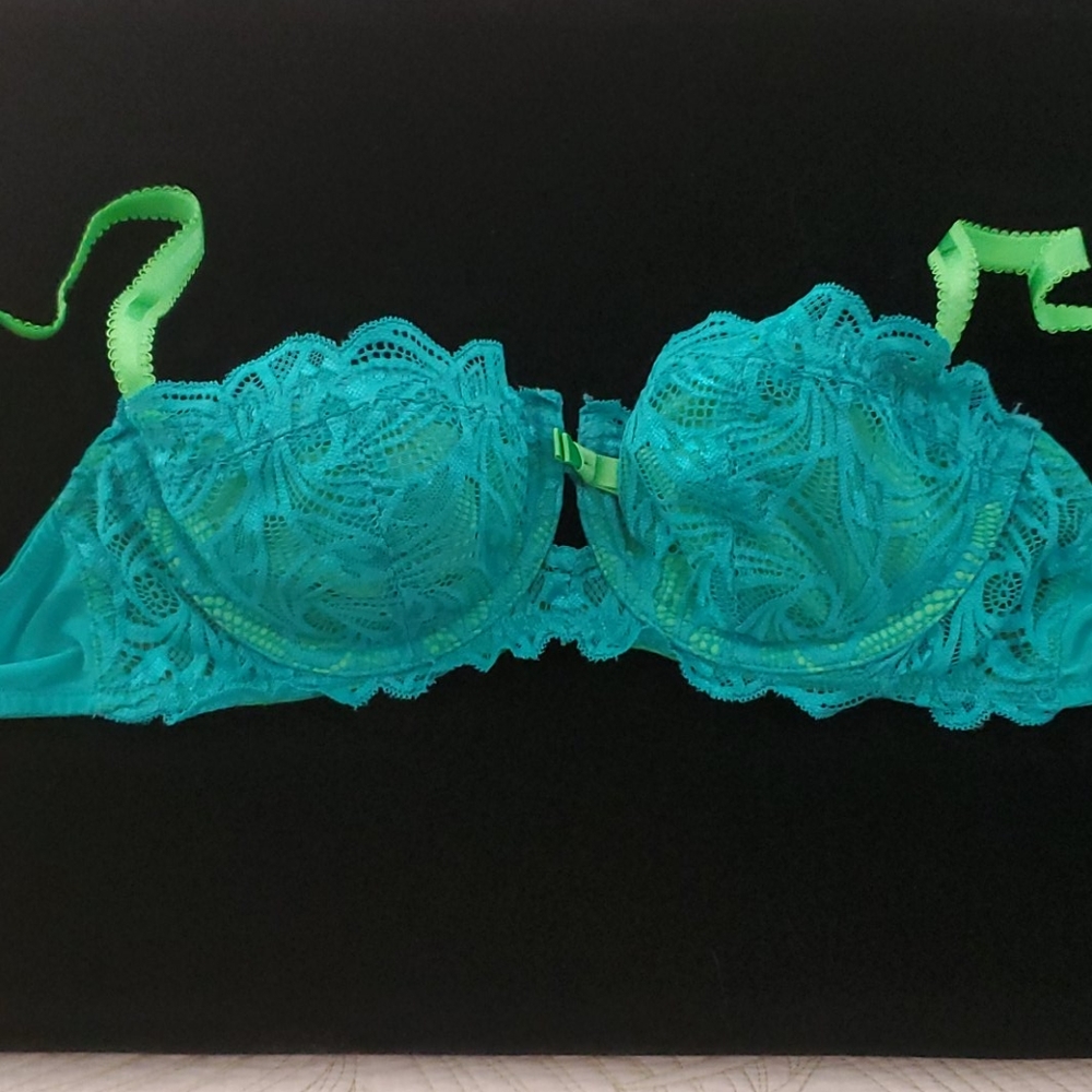 NWOT Adore Me unlined 32D Bra